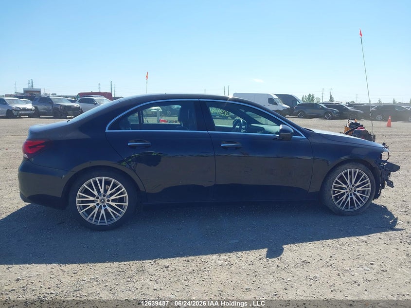 2021 Mercedes-Benz A 220 4Matic VIN: W1K3G4FB4MJ299314 Lot: 12639487