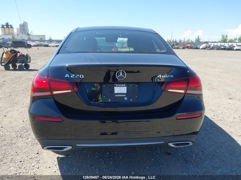 2021 Mercedes-Benz A 220 4Matic VIN: W1K3G4FB4MJ299314 Lot: 12639487