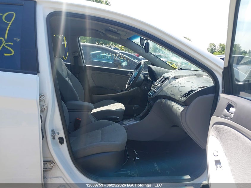 2014 Hyundai Accent Gl VIN: KMHCT4AE2EU748895 Lot: 12639759