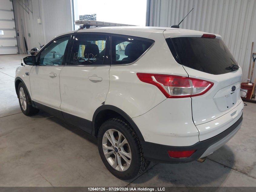 Vin: 1fmcu0gx3fuc46977, lot: 3041011, ford escape se 20153