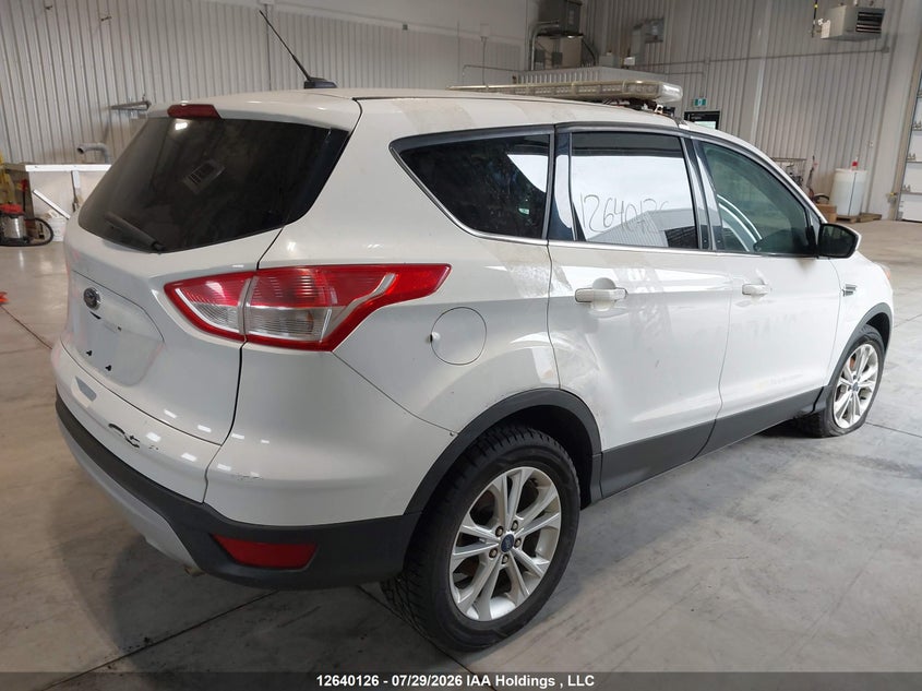Vin: 1fmcu0gx3fuc46977, lot: 3041011, ford escape se 20154