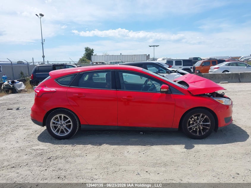 2015 Ford Focus Se VIN: 1FADP3K2XFL320680 Lot: 12640135