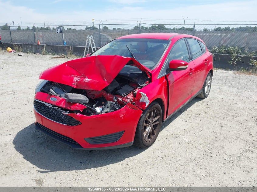 2015 Ford Focus Se VIN: 1FADP3K2XFL320680 Lot: 12640135