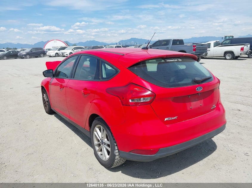 2015 Ford Focus Se VIN: 1FADP3K2XFL320680 Lot: 12640135
