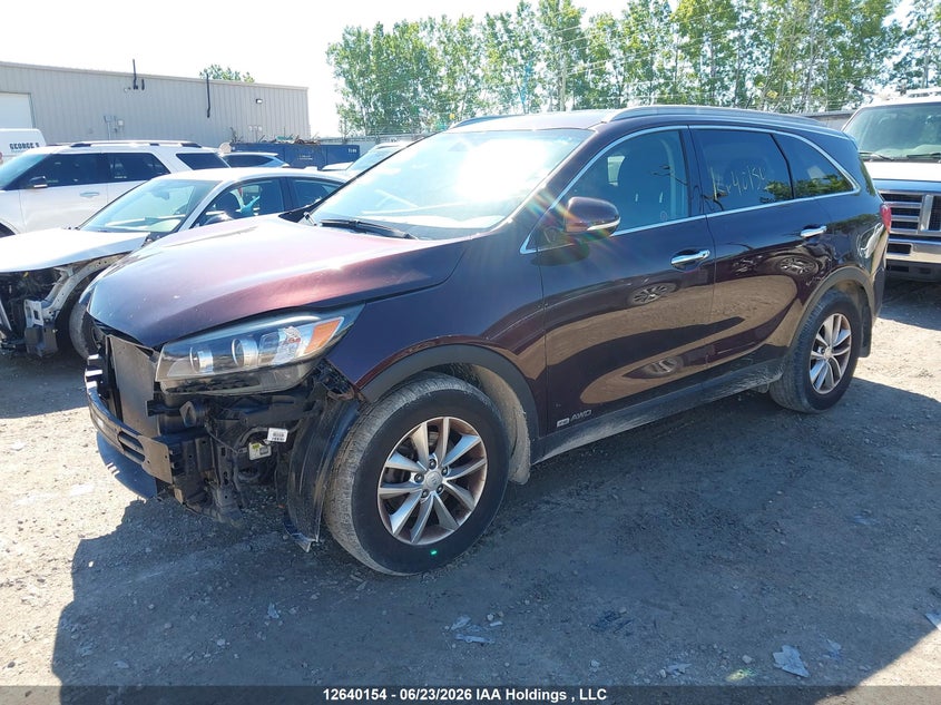 2016 Kia Sorento, Front, IAAI, VIN 5XYPGDA5XGG026461 — photo 2