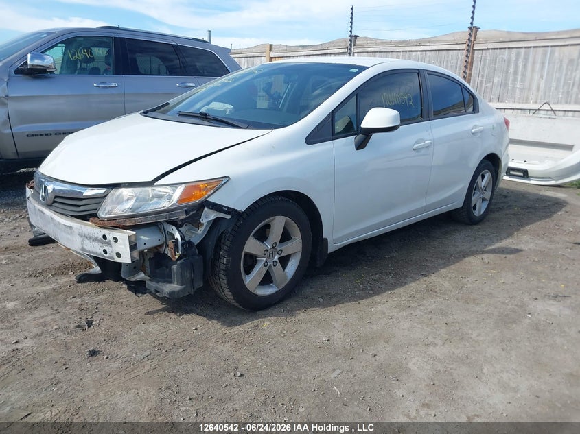 2012 Honda Civic, Front, IAAI, VIN 2HGFB2F40CH119422 — photo 2