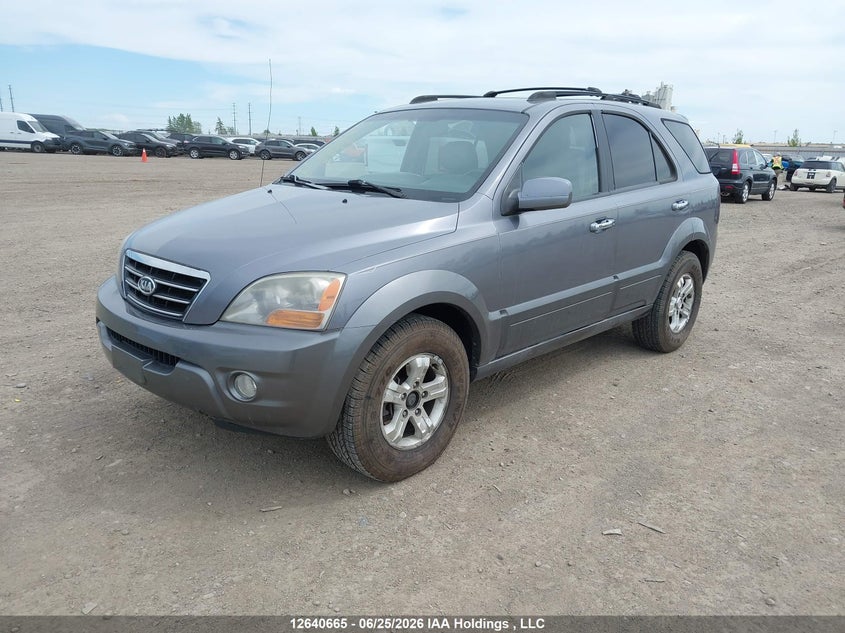 2007 Kia Sorento, Front, IAAI, VIN KNDJD736X75722056 — photo 2