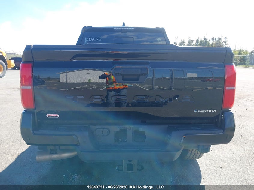 2025 Toyota Tacoma Double Cab/Trd Sport/Trd Off Road/Trd Pro/Ltd/Trailhunter VIN: 3TYLC5LN9ST038680 Lot: 12640731