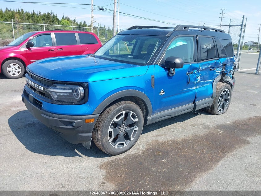 2022 Ford Bronco Sport Outer Banks, Rear, IAAI, VIN 3FMCR9C6XNRD97226 — photo 2