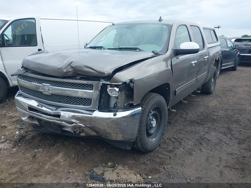 2012 Chevrolet Silverado, Front, IAAI, VIN 3GCPKREA4CG223303 — photo 2