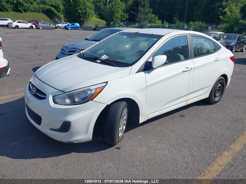 Vin: kmhct4ae4fu933614, lot: 3041913, hyundai accent 20152