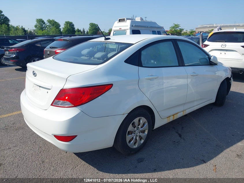 Vin: kmhct4ae4fu933614, lot: 3041913, hyundai accent 20154