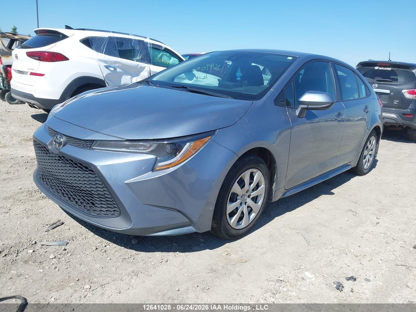 2022 Toyota Corolla, Water, IAAI, VIN 5YFBPMBE6NP341081 — photo 2