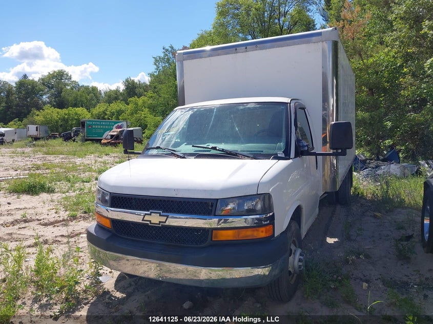 2012 Chevrolet Express, Theft Recovery, IAAI, VIN 1GB3G4BG4C1148634 — photo 2