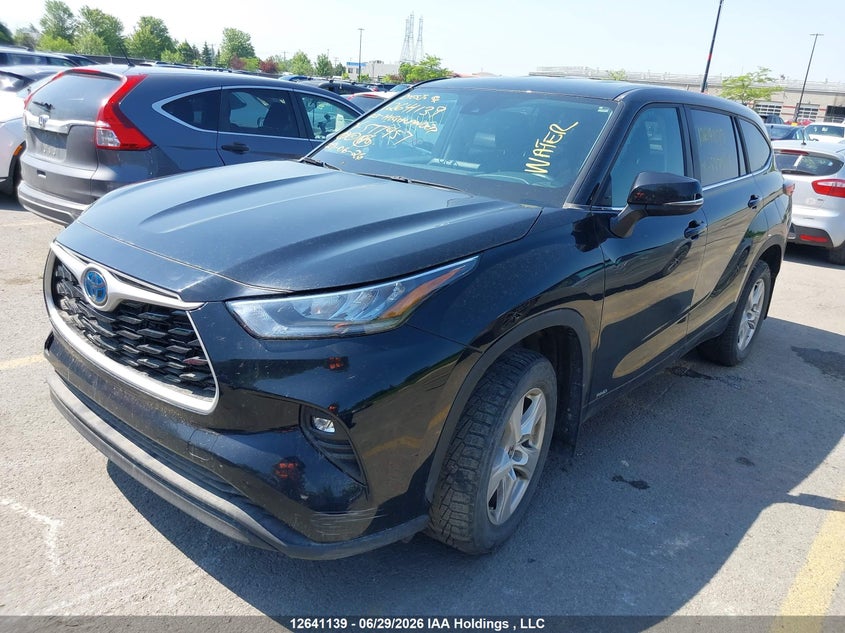 2023 Toyota Highlander, Water, IAAI, VIN 5TDBBRCHXPS577957 — photo 2