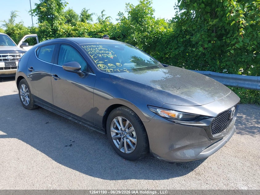 Vin: jm1bpakm3s1759264, lot: 3042114, mazda mazda3 sport gx 2025 img_1