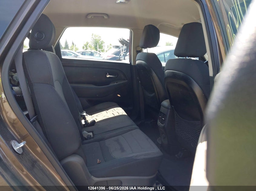 2014 Kia Rondo VIN: KNAHT8A35E7014201 Lot: 12641396