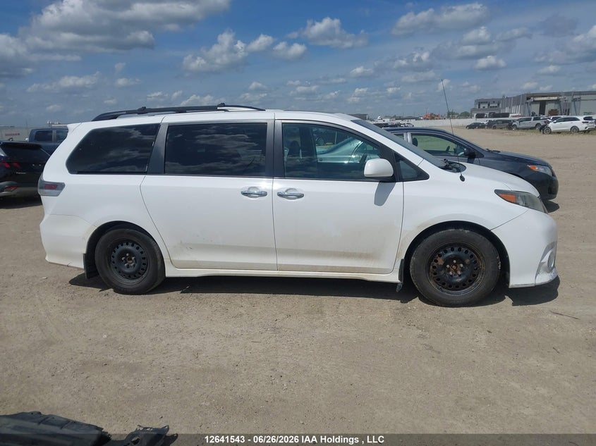 2014 Toyota Sienna Se 8 Passenger VIN: 5TDXK3DC4ES465397 Lot: 12641543