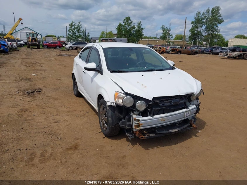 Vin: 1g1jc5eh3e4239879, lot: 3042870, chevrolet sonic lt auto 2014 img_1
