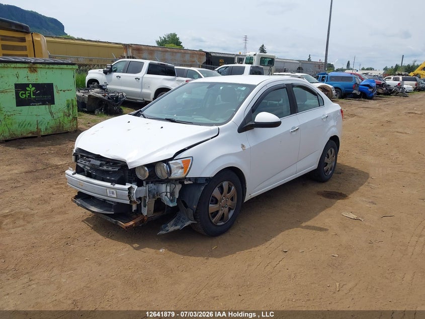 Vin: 1g1jc5eh3e4239879, lot: 3042870, chevrolet sonic lt auto 20142