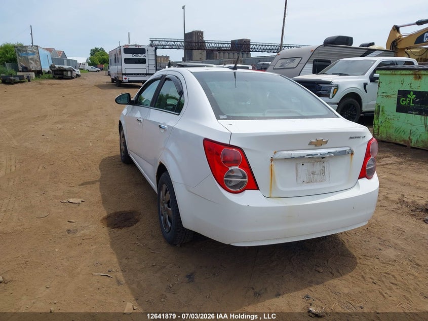 Vin: 1g1jc5eh3e4239879, lot: 3042870, chevrolet sonic lt auto 20143