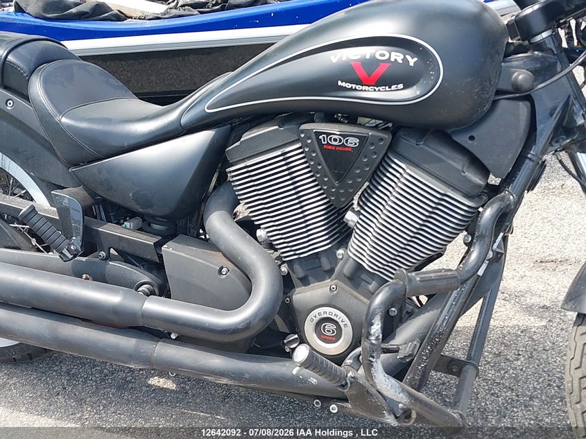 2015 VICTORY HIGH-BALL MOTO 2