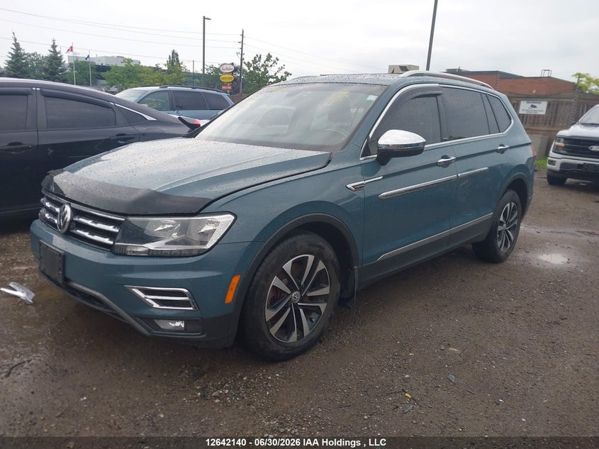 2020 Volkswagen Tiguan, Right Front, IAAI, VIN 3VV2B7AX7LM151332 — photo 2