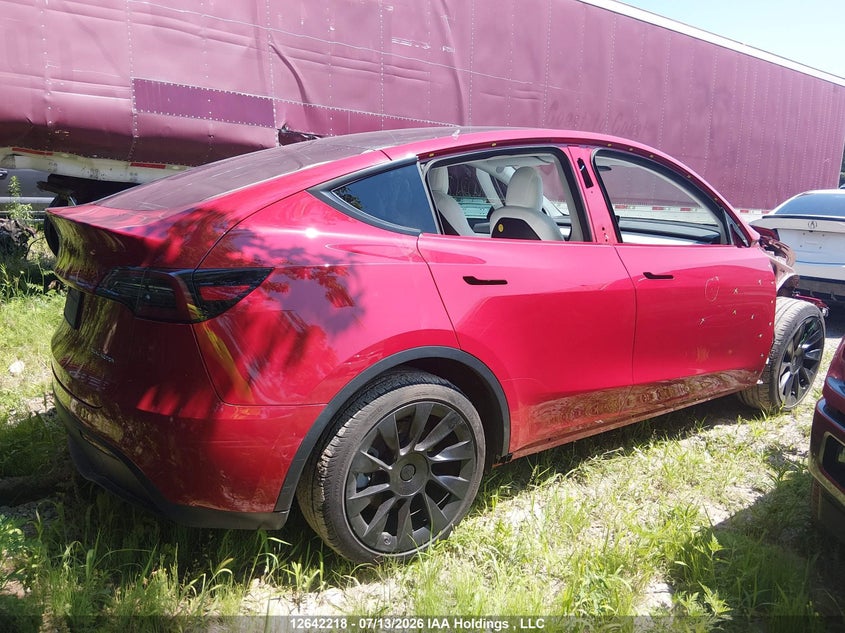 2022 Tesla Model Y Long Range VIN: 7SAYGDEE2NF425385 Lot: 12642218