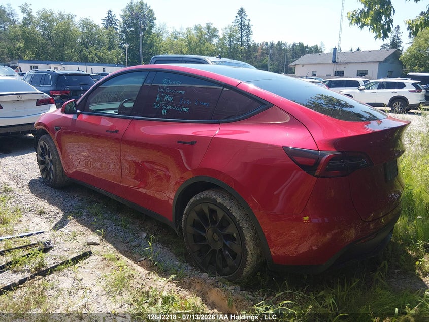 2022 Tesla Model Y Long Range VIN: 7SAYGDEE2NF425385 Lot: 12642218