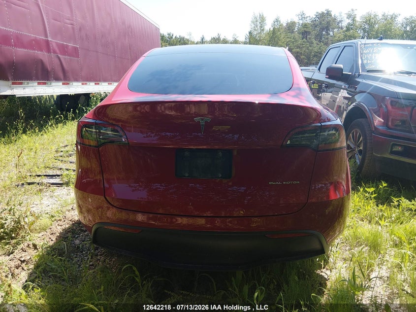 2022 Tesla Model Y Long Range VIN: 7SAYGDEE2NF425385 Lot: 12642218
