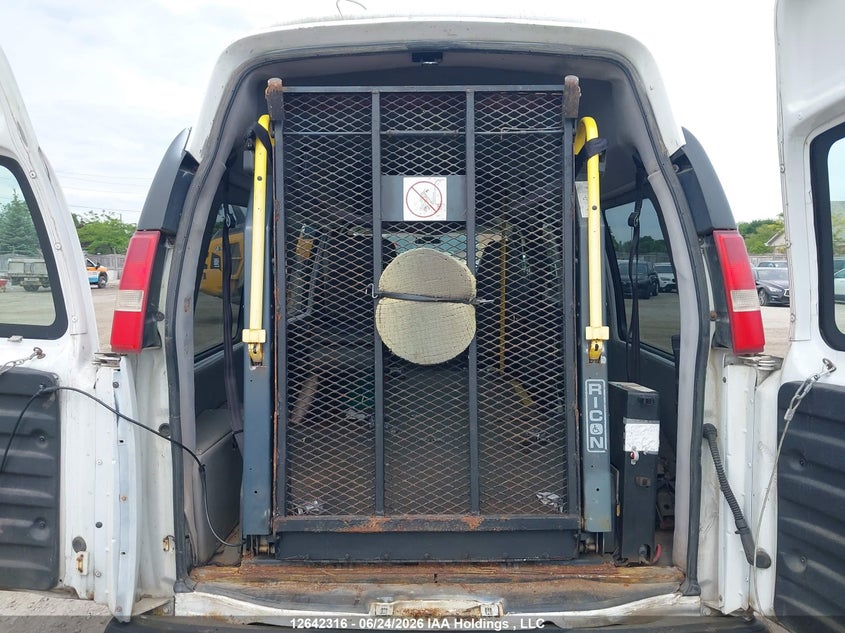 2007 CHEVROLET EXPRESS VAN 4.8L V-8 285HP