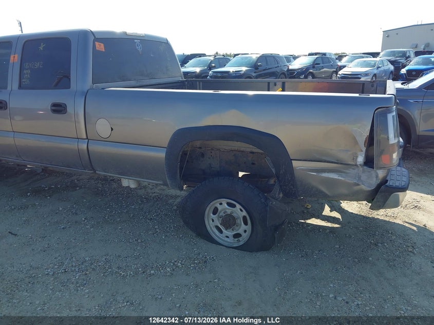 2006 GMC SIERRA PICKUP 6.6L V-8 DI, TURBO, 300HP