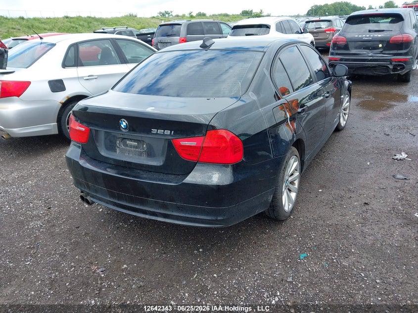 2011 BMW 328I xDrive VIN: WBAPK7C55BA816981 Lot: 12642343