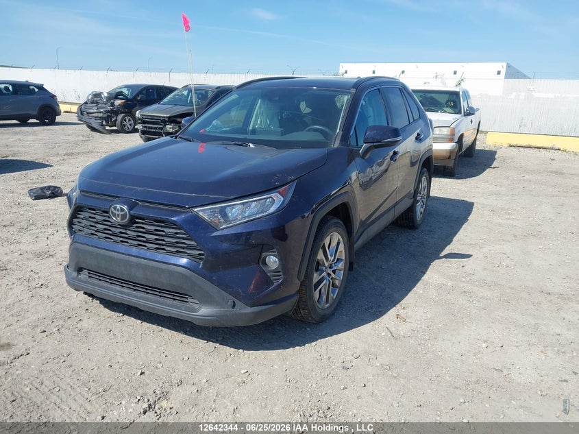 Vin: 2t3r1rfvxmw164854, lot: 3043412, toyota rav4 xle 20212