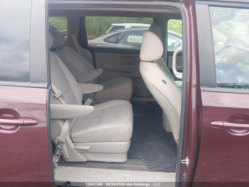 2017 KIA SEDONA VAN 3.3L V-6 DI, DOHC, VVT, 276HP