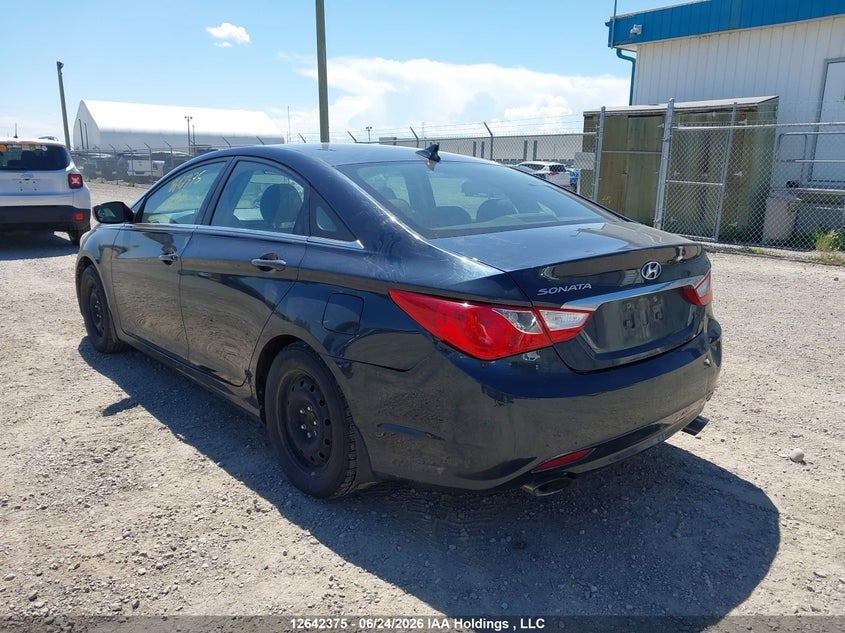 2013 HYUNDAI SONATA SEDAN 2.4L I-4 DI, DOHC, VVT, 200HP