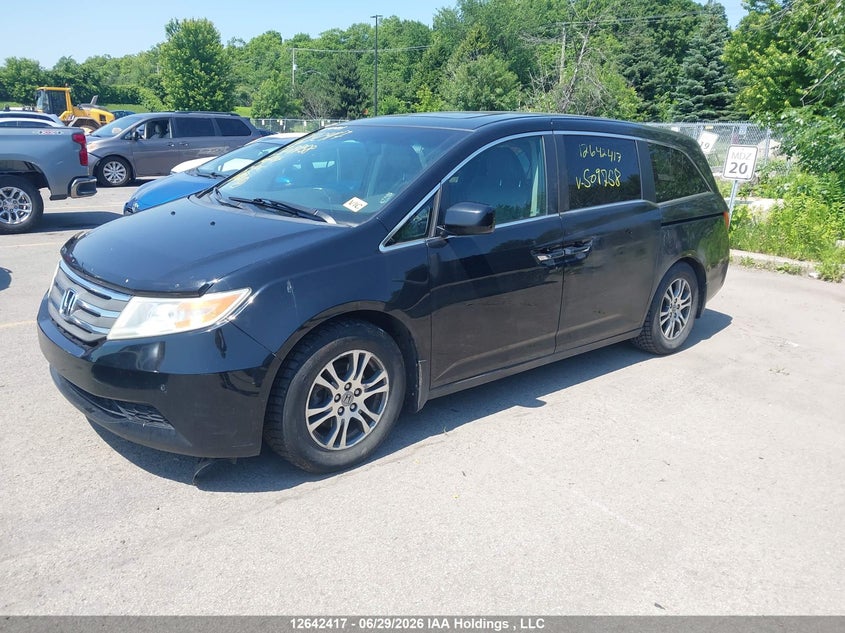 2012 Honda Odyssey, Water, IAAI, VIN 5FNRL5H62CB509758 — photo 2