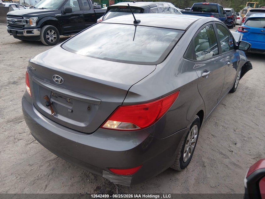 Vin: kmhct4ae2fu827744, lot: 3043569, hyundai accent gls 20154