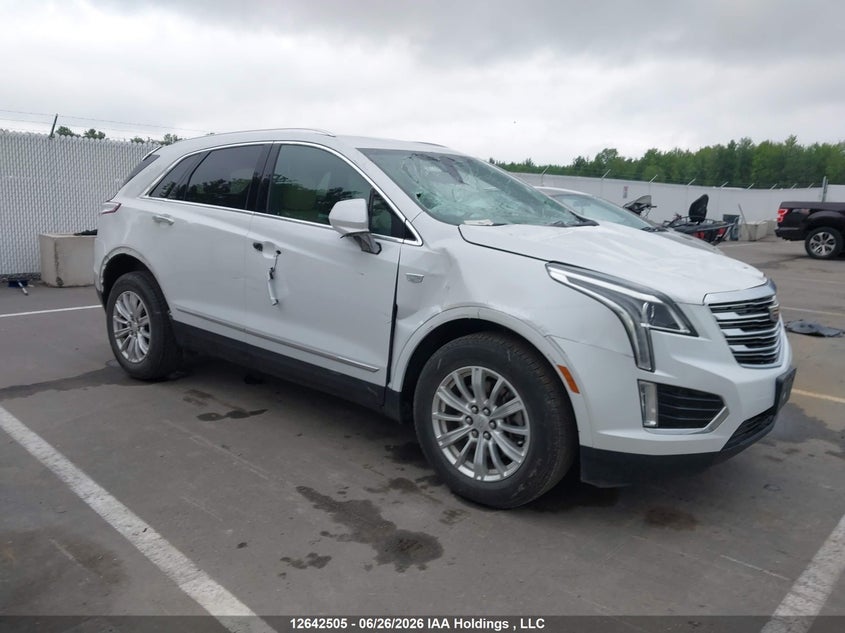 2017 CADILLAC XT5
