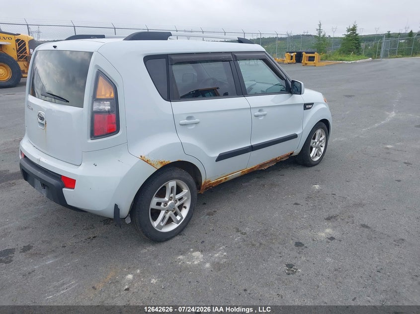 Vin: kndjt2a2xb7199267, lot: 3043707, kia soul +/!/sport 20114