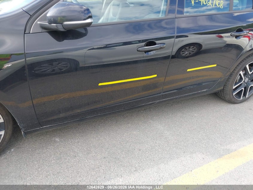 2018 Volvo S60 T5 Dynamic VIN: YV140MTL4J2462768 Lot: 12642629