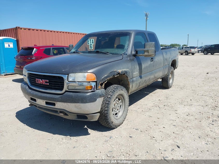 2002 GMC Sierra, Theft Recovery, IAAI, VIN 1GTHK29102E226971 — photo 2