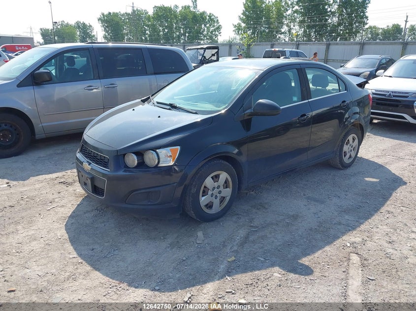 2016 Chevrolet Sonic, Удар сзади, IAAI, VIN 1G1JC5SH5G4104801 — фото 2