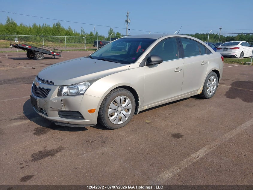 2012 Chevrolet Cruze, Front, IAAI, VIN 1G1PC5SHXC7316760 — photo 2