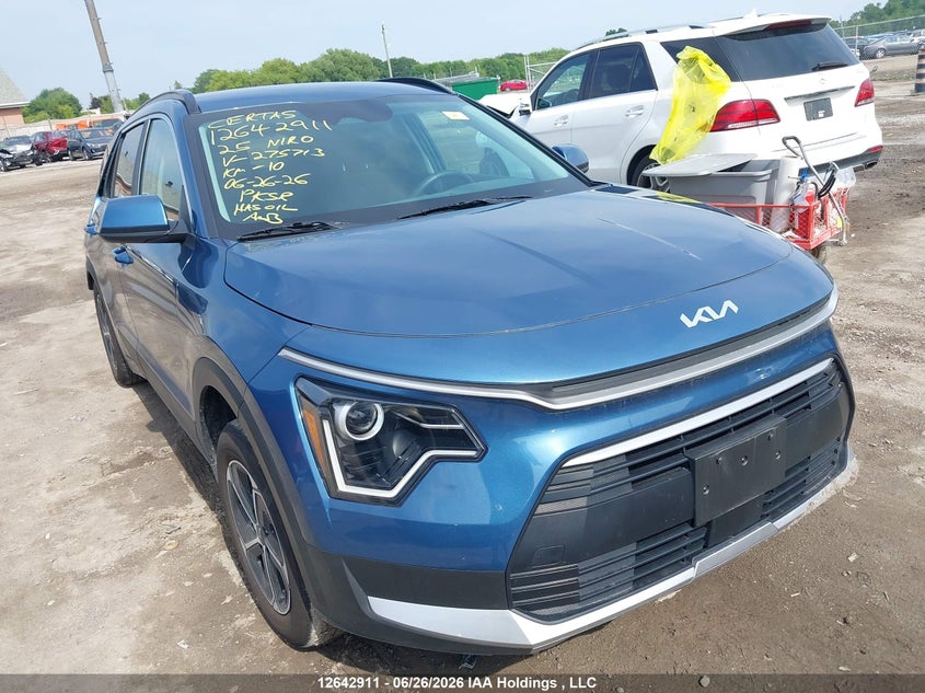 Vin: kndcs3lf8s5275713, lot: 3044005, kia niro ex 2025 img_1
