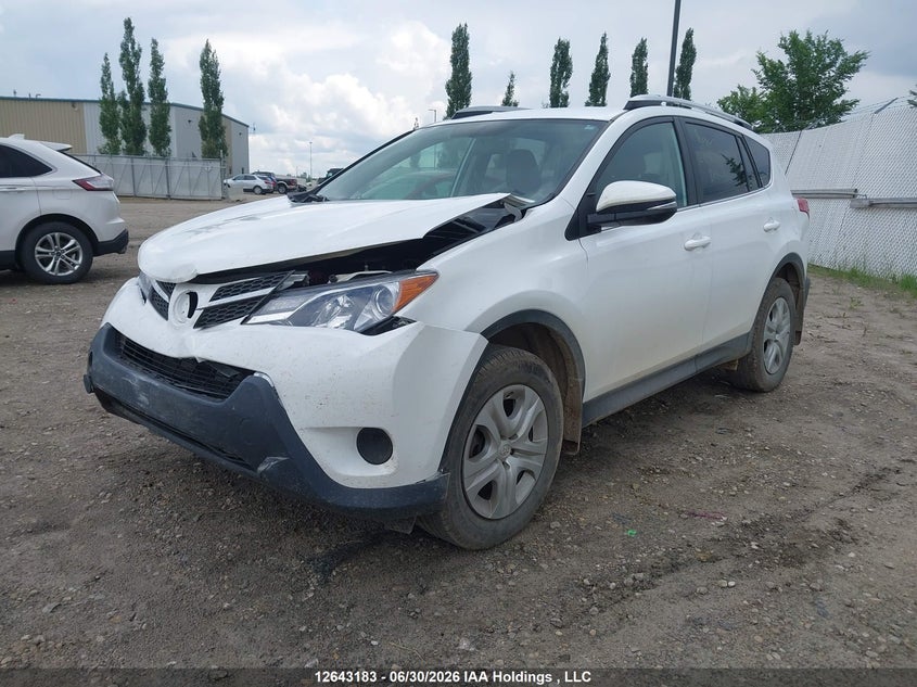 2015 Toyota RAV 4, Удар спереди, IAAI, VIN 2T3BFREV2FW294313 — фото 2