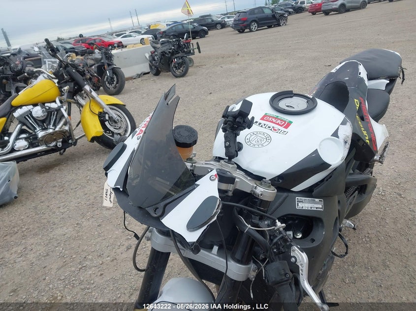 2010 HONDA CBR SPORT_BIKE 4