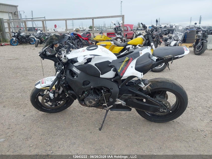 2010 HONDA CBR SPORT_BIKE 4