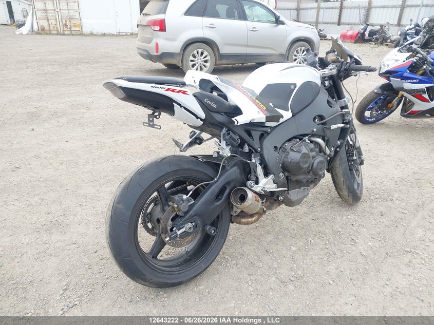 2010 HONDA CBR SPORT_BIKE 4