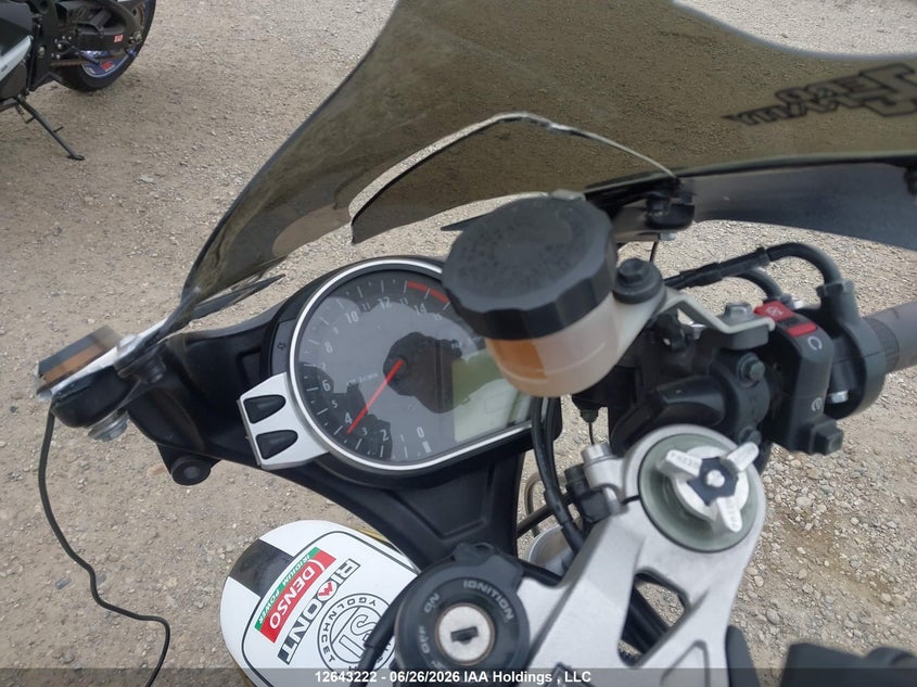 2010 HONDA CBR SPORT_BIKE 4